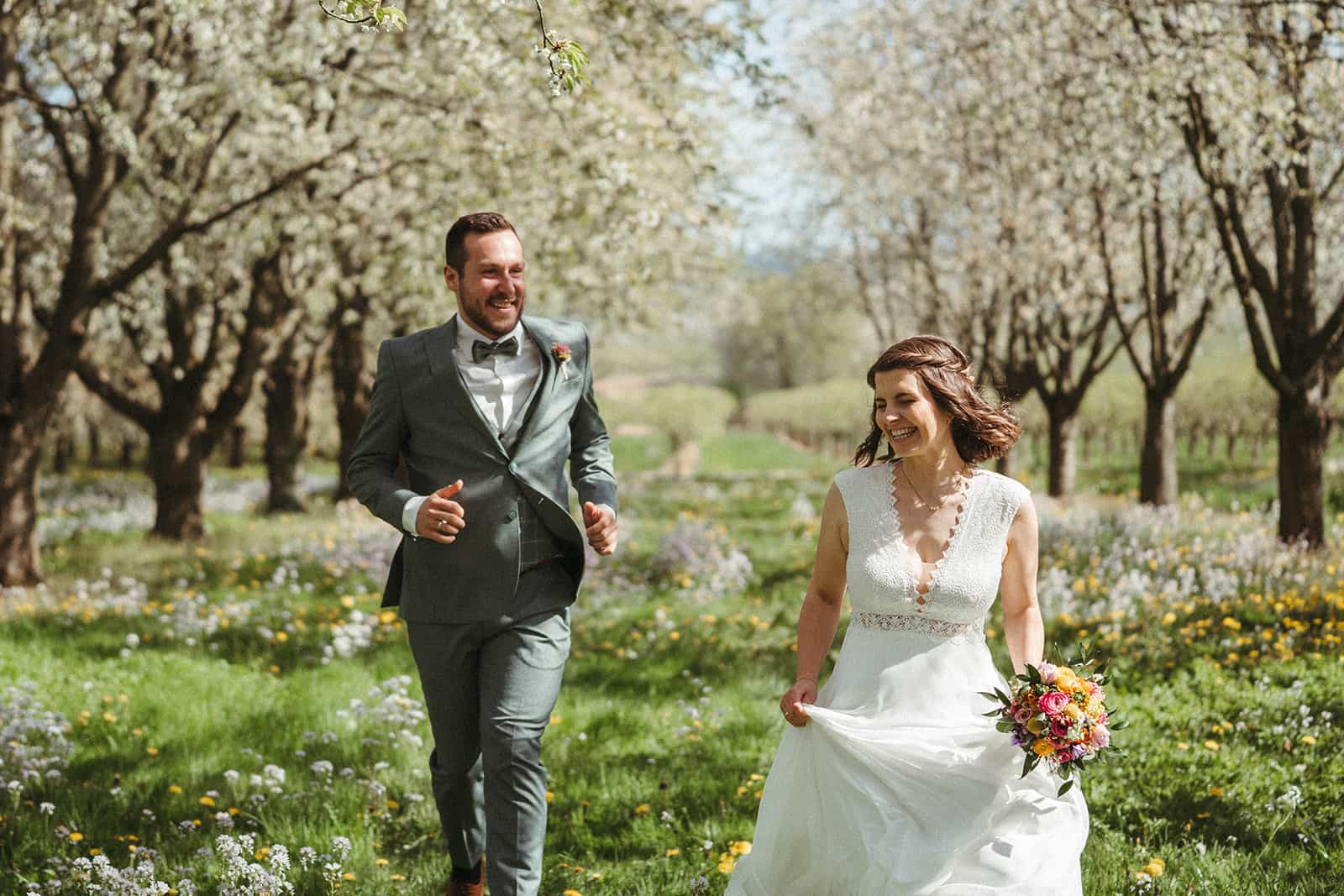 Warme authentische Hochzeitsfotos – Hochzeitsfotograf Schwarzwald Baden-Württemberg